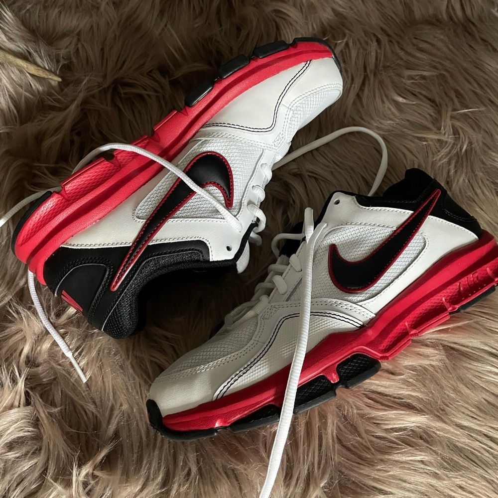 NIB nikes